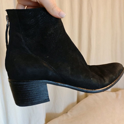 Dolce Vita leather ankle boots used, black