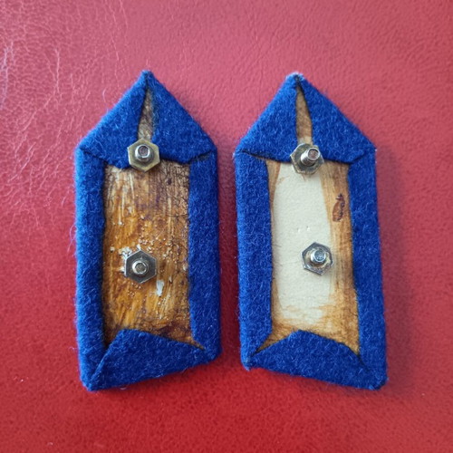 Pair of military communication insignia new