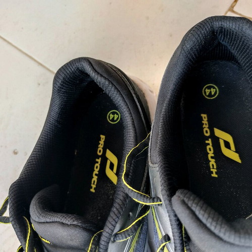 Atletica Pro-touch like new, size 44, worn few times