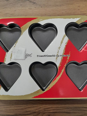 Nonstick Heart-Shaped Baking Pan 34x26cm New