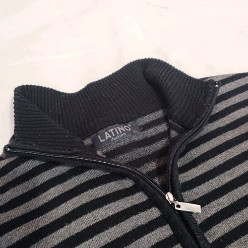 Striped pullover used, grey with zipper collar