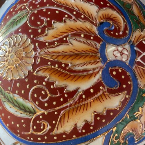 Satsuma vase like new with handmade decoration, large porcelain