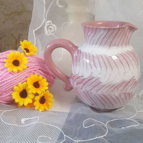 Flower vase like new, ceramic, pastel pink and white