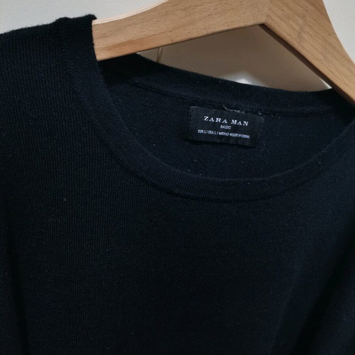 Zara blouse size Large like new, black
