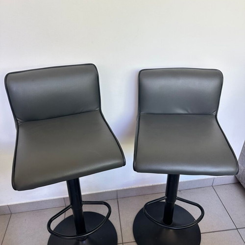 Bar stools like new, set of 2