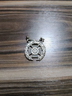 Authentic American Military Emblem Silver Filled like new