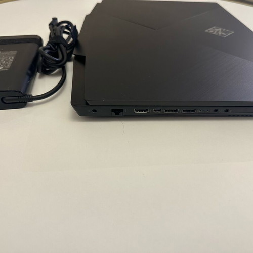 HP Omen 17 laptop like new, i7-9750H, GTX 1660 Ti 6GB, 16GB RAM