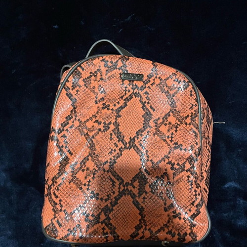 Doca backpack bag like new, orange