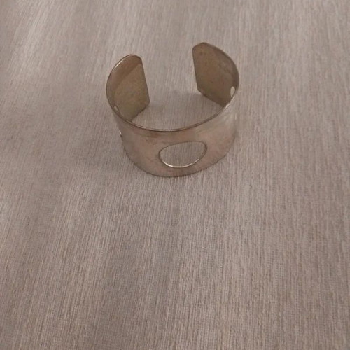 Silver handcuffs like new with design