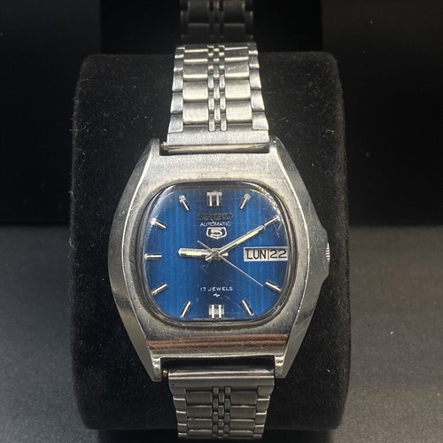 Seiko 5 Baby Monaco automatic watch like new, blue dial, stainless steel bracelet