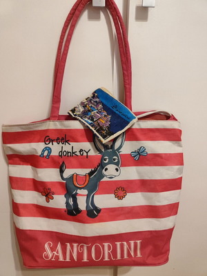 Santorini Beach Bag Bene shoulder bag like new with wallet