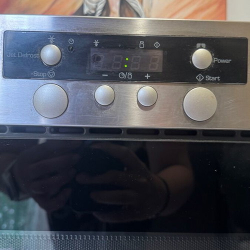 Whirlpool AMW 460 microwave oven like new, stainless steel