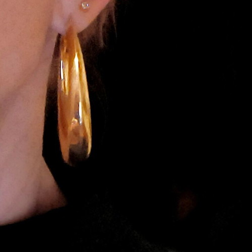 Gold 585 Oval Hoop Earrings like new with Modern Design