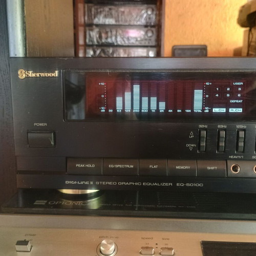 Sherwood EQ5010c Voicing Equalizer like new, dual analyzer