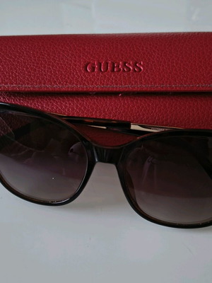 Guess sunglasses 7684 01B like new, brown with gold details