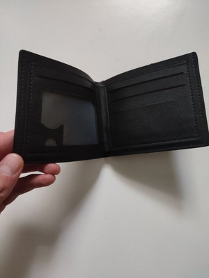 Wallet new, black