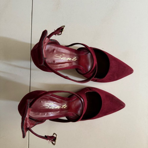 Sante Bordeaux shoes used with crisscross straps, size 39