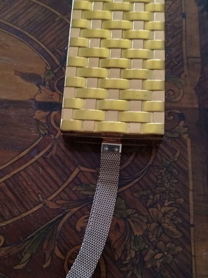 Minaudiere gold-tone metal vintage dance purse like new