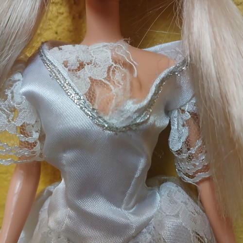 Barbie vintage doll with white lace dress used