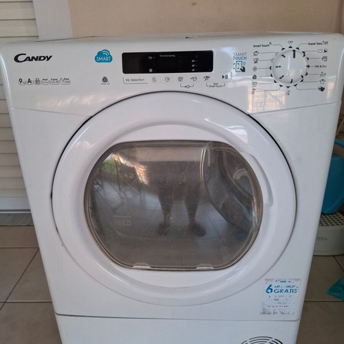 Candy Clothes Dryer 9kg used with Heat Pump and Support Base