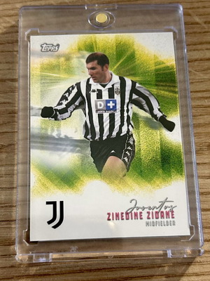 Zinedine Zidane Juventus Topps Card 2025 in Acrylic Case new