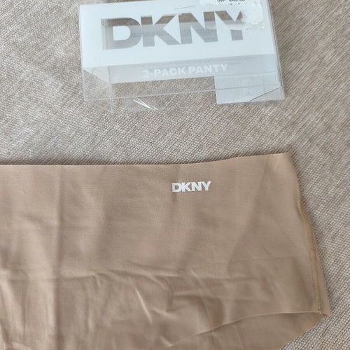 DKNY panties new, size M, beige