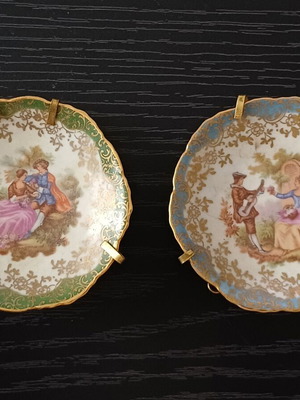 Vintage French Limoges porcelain plates with gold, set of 2 (1950-1960)