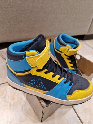 Kappa kids sport boots size 34 in very good condition