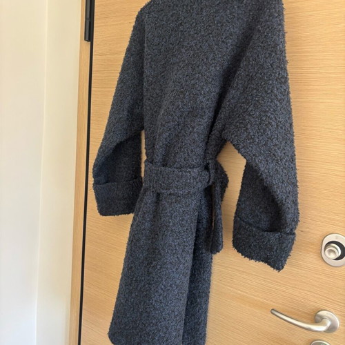 C Kontova coat with belt blue like new