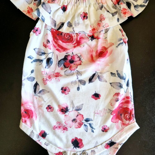 Baby bodysuits