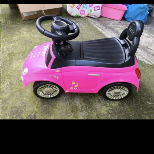 Fiat 500 baby walker with storage and sounds