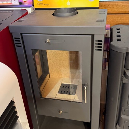 Metal wood stove new, modern and efficient