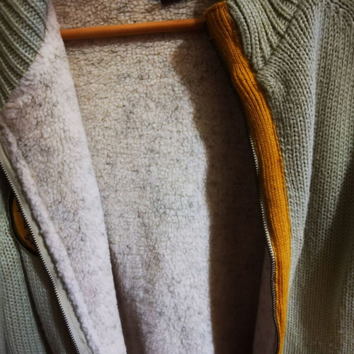 Knitted wool cardigan like new, size XL, beige