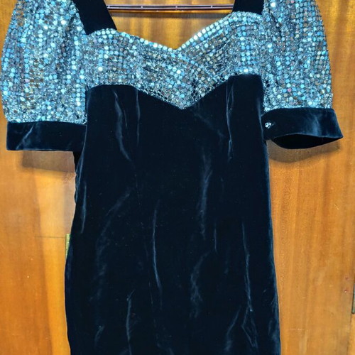 Black velvet dress with sequins on sleeves and bust like new