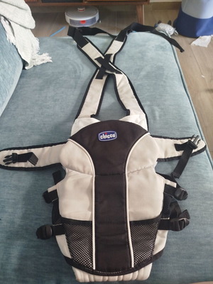 Chicco baby carrier used, comfortable and practical
