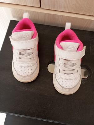 Nike children's shoes size 21, like new