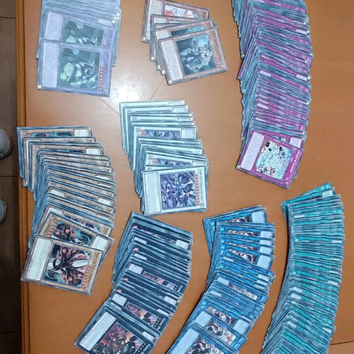 Yu-Gi-Oh cards 557 genuine like new