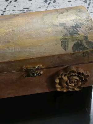 Wooden box like new, handmade