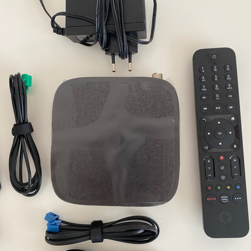 Vodafone Router H300S with Vodafone TV full package like new