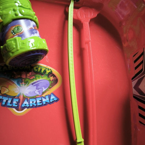 Superzings Battle Spinners Arena like new