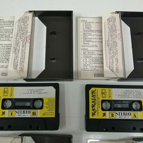 Karajan Dirige L'orchestra Filarmonica di Berlino cassette set like new, classical