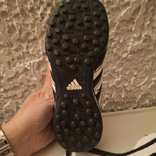 Adidas football shoes like new, size 32, black
