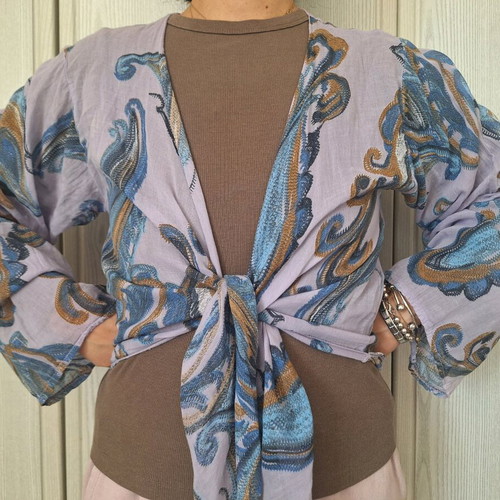 Bolero with tie one size like new, multicolor