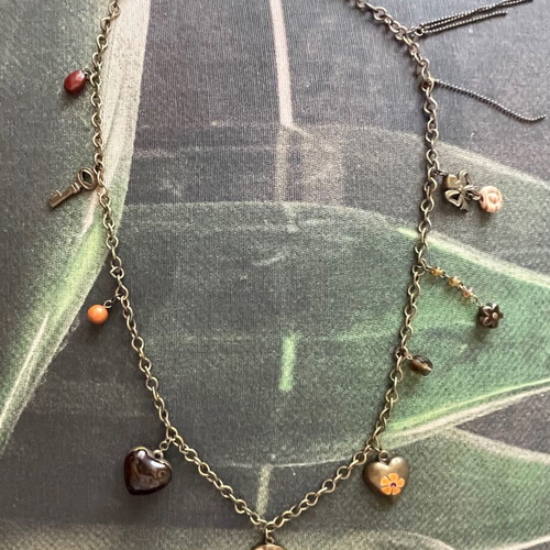 Ikita branded necklace like new