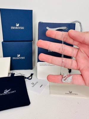 Κολιέ Swarovski καινούργιο, ασημί με πιστοποιητικό γνησιότητας