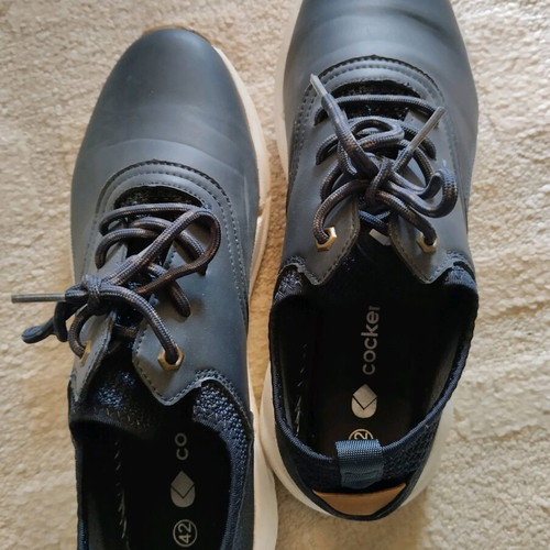 Cockers shoes like new, size 42