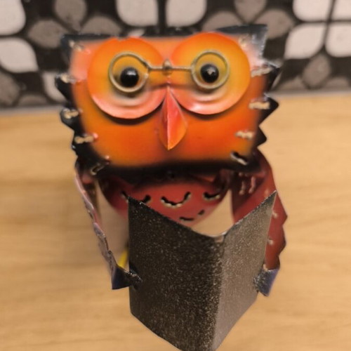 Metal decorative owl like new