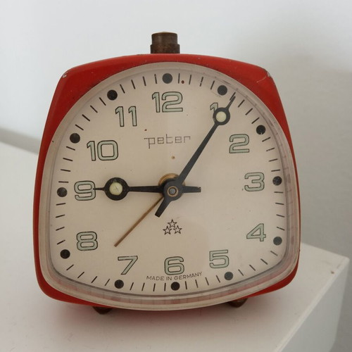 Peter alarm clock used, analog tabletop