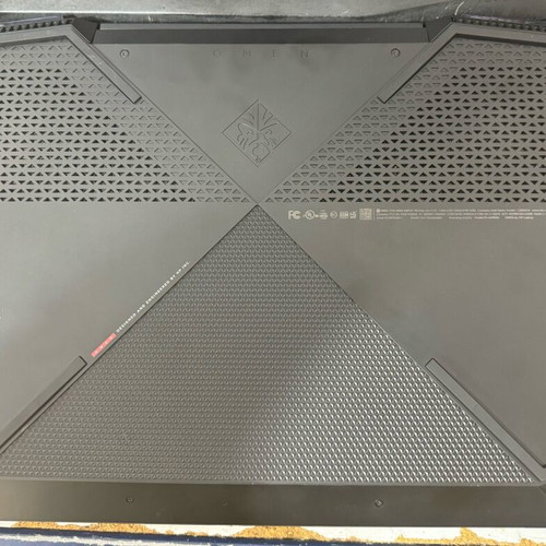 HP OMEN 15 (ce018dx) i7 7700HQ σαν καινούργιο, 8GB RAM, 500GB NVMe SSD, GTX1050