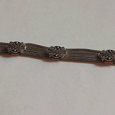 Women's silver bracelet with chain like new
